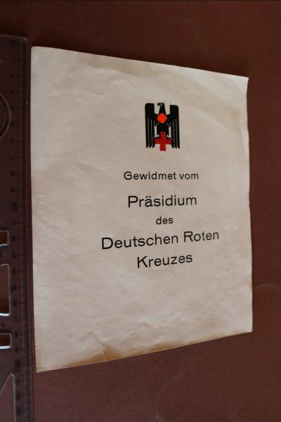 altes Blatt - Gewidmet vom Präsidium des Deutschen Roten Kreuzes